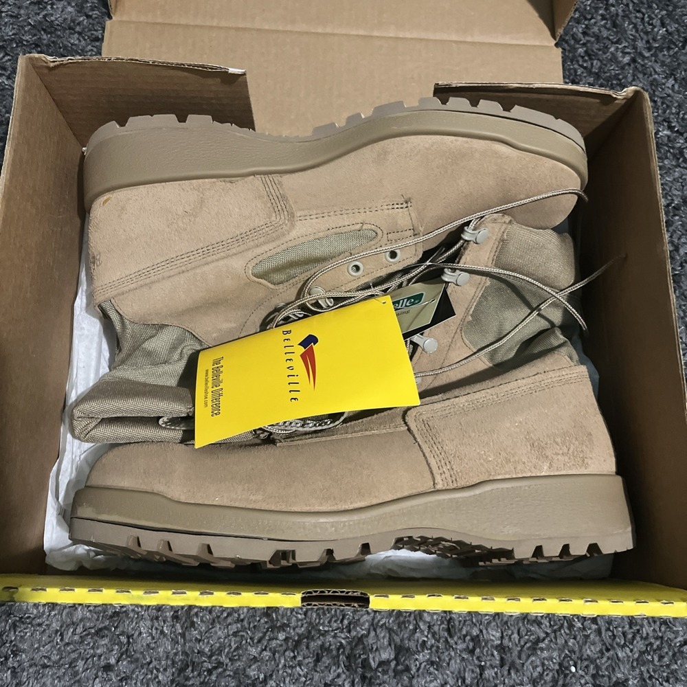 New in the box  Belleville 390 Men's  Military Desert Tan Combat Boot size 11.5R